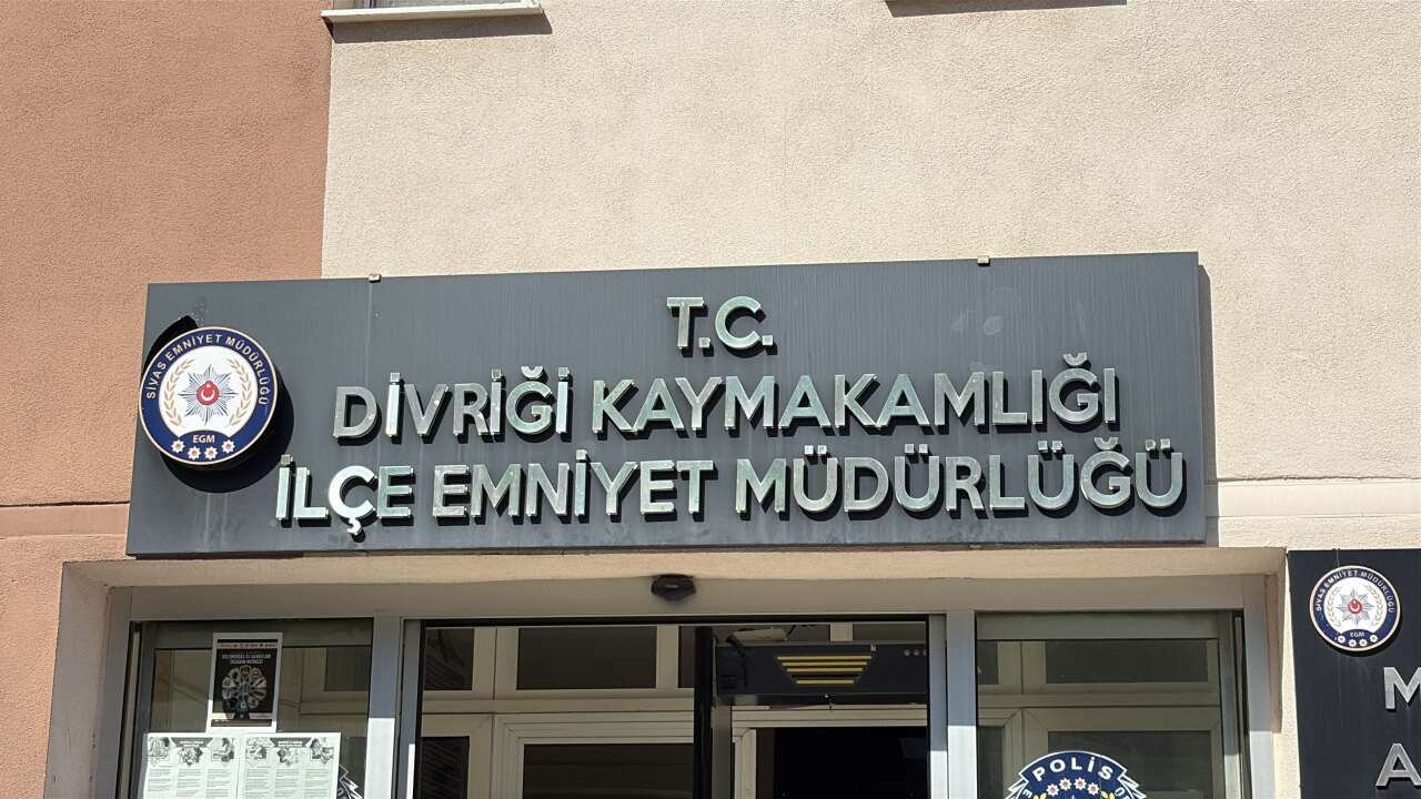 Kayıp 11 aylık Büşra’dan iz yok! Annenin değişen ifadeleri sonrası 10 gözaltı 10